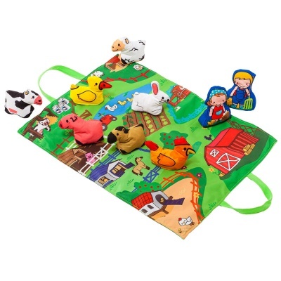 Tapete de brincar com fantoches de dedo de animais de quinta e personagens humanas