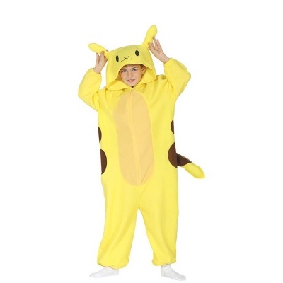 Criança com fato amarelo com manchas castanhas e capuz com orelhas