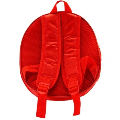 Mochila vermelha com alças acolchoadas em fundo branco