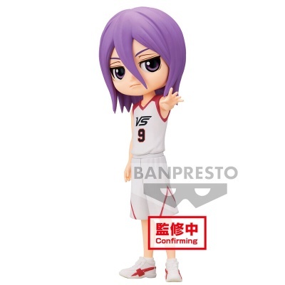 Figura colecionável de personagem anime com cabelo roxo e uniforme desportivo branco e vermelho