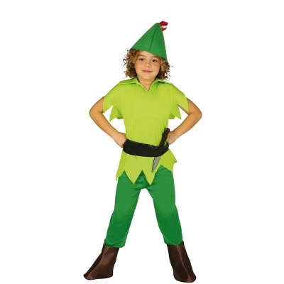 Criança com fato de Peter Pan verde e botas castanhas