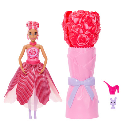 Boneca Barbie com vestido rosa e vaso decorativo rosa em forma de rosas