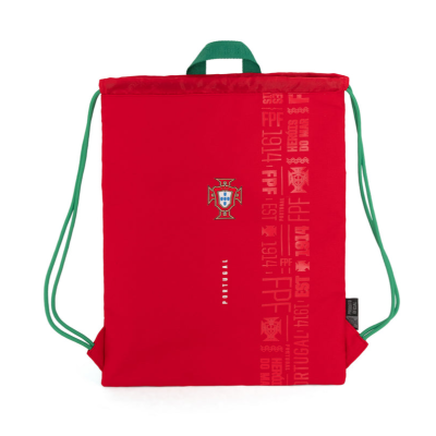 Mochila saco vermelha com alças verdes e emblema da FPF