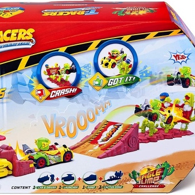 Embalagem do brinquedo T-RACERS com pista e carrinhos coloridos.
