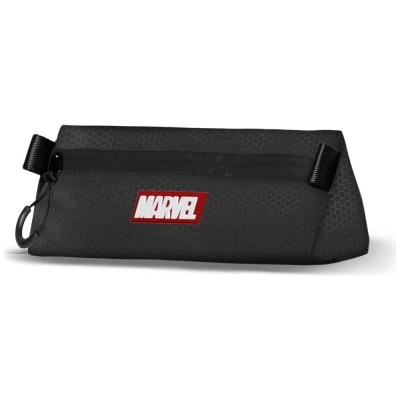 Estojo preto com logótipo MARVEL