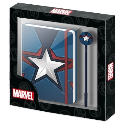 Conjunto Marvel com caderno azul com estrela branca e caneta com padrão de estrela na embalagem preta com logo MARVEL.