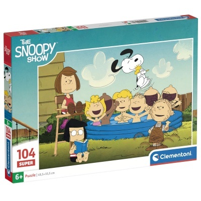 Caixa de puzzle The Snoopy Show com imagem de personagens em piscina insuflável em jardim