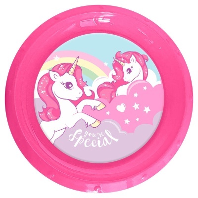 Prato infantil rosa com desenho de unicórnios e texto