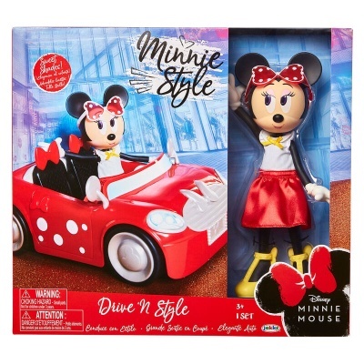 Boneca Minnie Mouse com carro vermelho em embalagem 'Drive 'N Style'