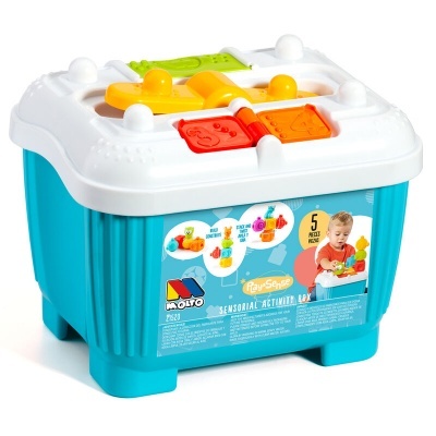 Caixa azul com tampa branca e brinquedo sensorial colorido com autocolante frontal