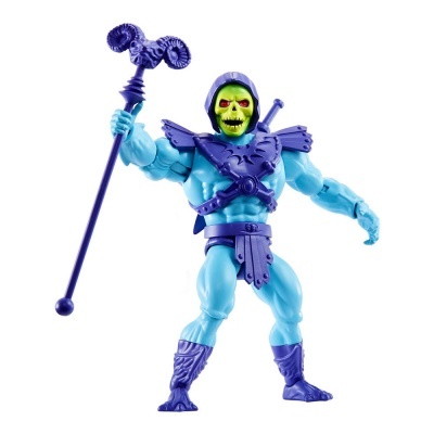 Boneco de ação Skeletor com armadura roxa e pele azul clara