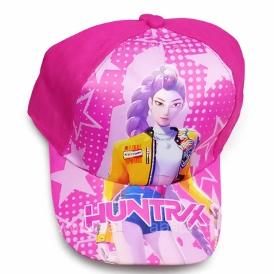 Boné rosa com estampa de personagem animada e texto HUNTRIX