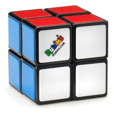 Cubo de Rubik de plástico com faces vermelha, azul e branca, logótipo Rubik's visível