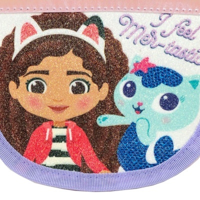 Saco com ilustração brilhante de uma menina e um gato azul com texto 'I feel MEOW-velous'.