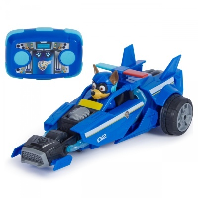 Carro azul de brinquedo com personagem canino e controlo remoto.