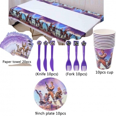 Conjunto de artigos de festa decorados com tema de videojogo colorido