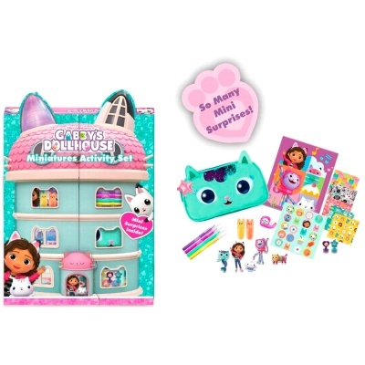 Conjunto de atividades Gabby's Dollhouse com casinha de bonecas, estojo azul em forma de cara, lápis de cor e adesivos.