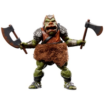 Figura de ação orc com machados em fundo branco