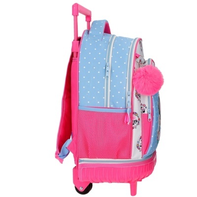 Mochila de rodinhas rosa com bolsos azul claro de bolinhas brancas e pendente rosa