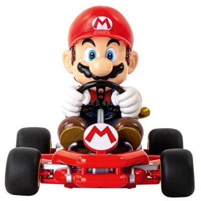 Figura de Mario no kart vermelho com símbolo M