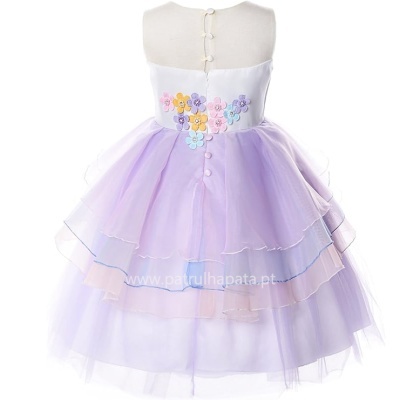 Vestido lilás de criança com flores e folhos em organza
