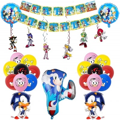 Decoração de festa com balões e penduráveis do Sonic coloridos