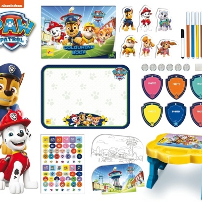 Conjunto de atividades PAW Patrol incluindo caderno para colorir, canetas, autocolantes, figuras recortáveis, tabuleiro branco magnético, escudos para fotos e banco