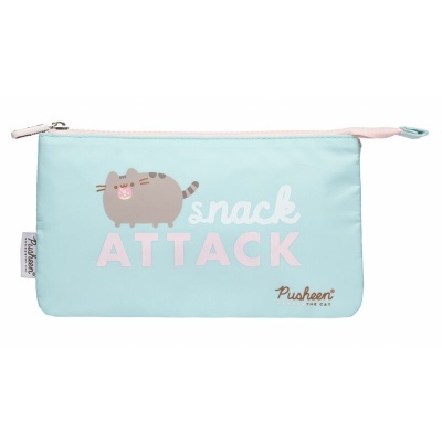 Necessaire azul claro com figura do gato Pusheen e texto snack ATTACK