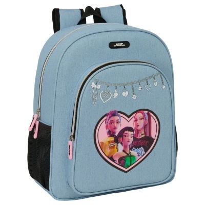 Mochila azul clara com personagens femininas em bolso frontal e detalhes de corrente