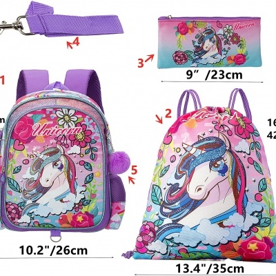 Conjunto mochila, mochila de cordão e estojo com desenhos de unicórnio e flores em cores rosa e lilás