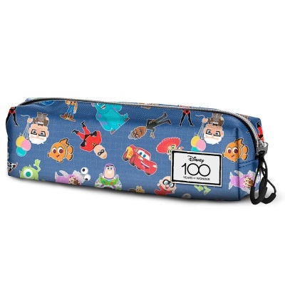 Estojo escolar azul com estampado de personagens Disney e etiqueta Disney 100 YEARS OF WONDER