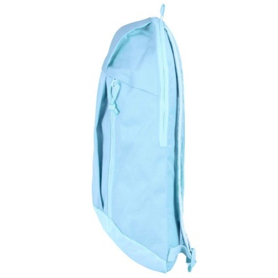 Mochila azul clara vista de perfil com fecho de correr