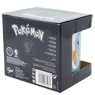 Caixa preta de cartão para caneca Pokémon com logo Pokémon e várias traduções da palavra caneca