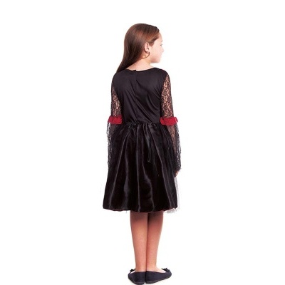 Vestido infantil preto com mangas de renda e punhos vermelhos