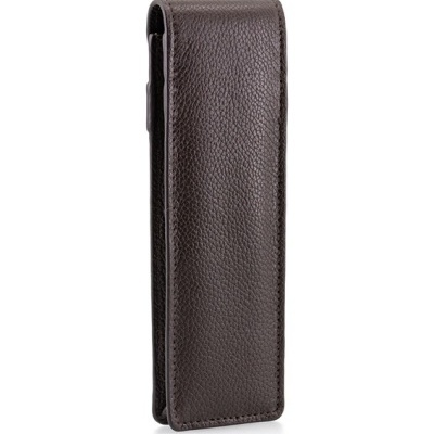 Estojo retangular de couro marrom escuro com textura