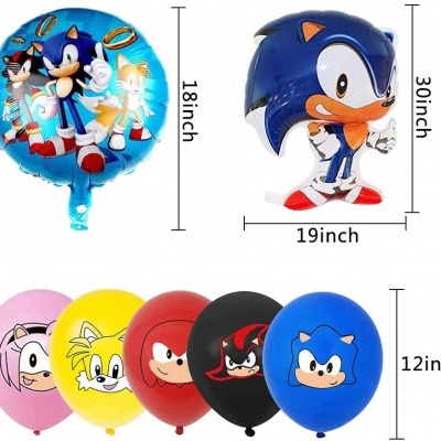 Balões coloridos com personagens Sonic em diferentes formas e faces, em fundo branco.