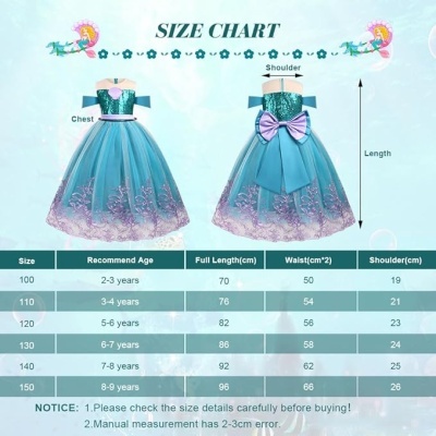 Gráfico de tamanhos para vestido infantil azul com laço e bordados roxos.
