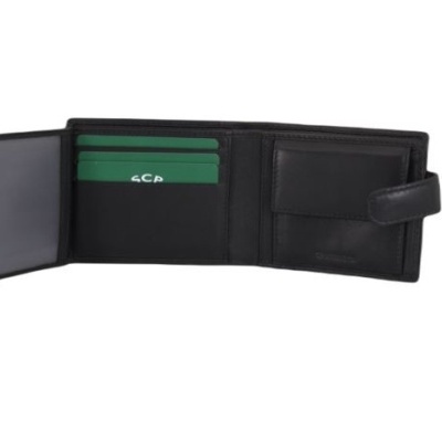 Carteira preta em couro com cartões verdes e compartimento para moedas