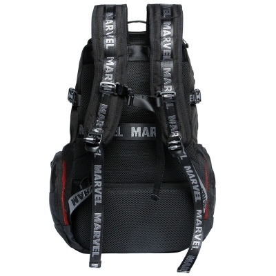 Mochila preta com alças acolchoadas e logótipo MARVEL em branco