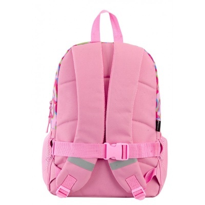 Mochila cor-de-rosa com alças almofadadas e ajustáveis vista pelas costas