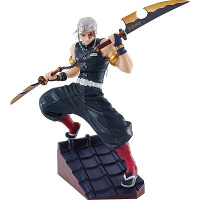 Figurine personagem masculino com arma e base telhado