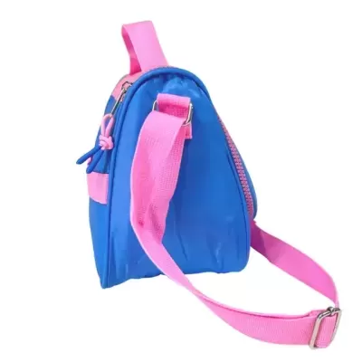 Mochila pequena azul com fecho de correr e alças rosas