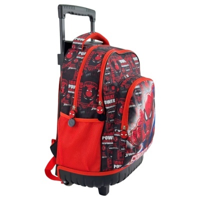 Mochila com rodas Homem-Aranha em tecido preto e vermelho com padrão de texto e personagem, bolso lateral em rede, alça extensível preta.