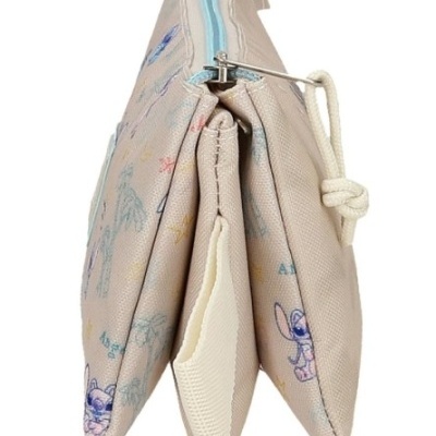 Bolsa ou estojo bege claro com padrão de desenhos animados e fecho azul