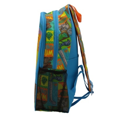 Mochila azul com estampa colorida de dinossauros vista de lado