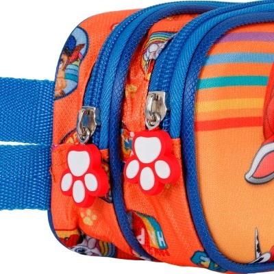 Mochila infantil laranja com fecho e puxadores em forma de pata