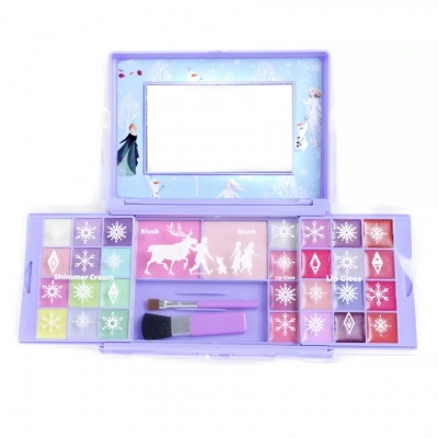 Paleta de maquilhagem Frozen com sombras coloridas, pincéis e espelho.