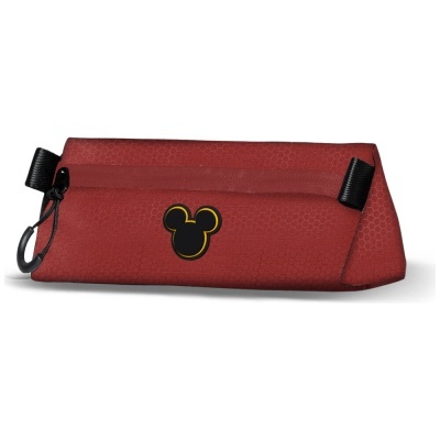 Estojo escolar vermelho com padrão hexagonal e logotipo da cabeça do Mickey Mouse