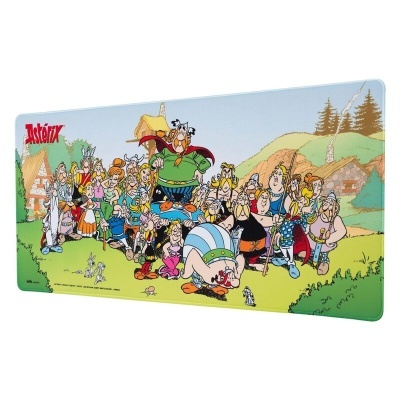 Tábua de corte colorida com personagens do Asterix numa paisagem campestre
