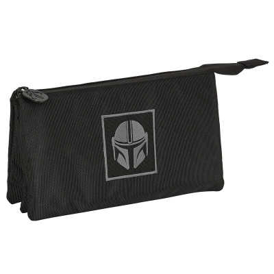 Estojo preto com imagem do capacete de Mandalorian